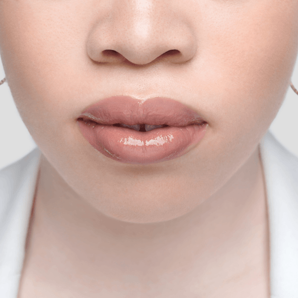albino female lip gloss 20 Obiri vertuous beauty