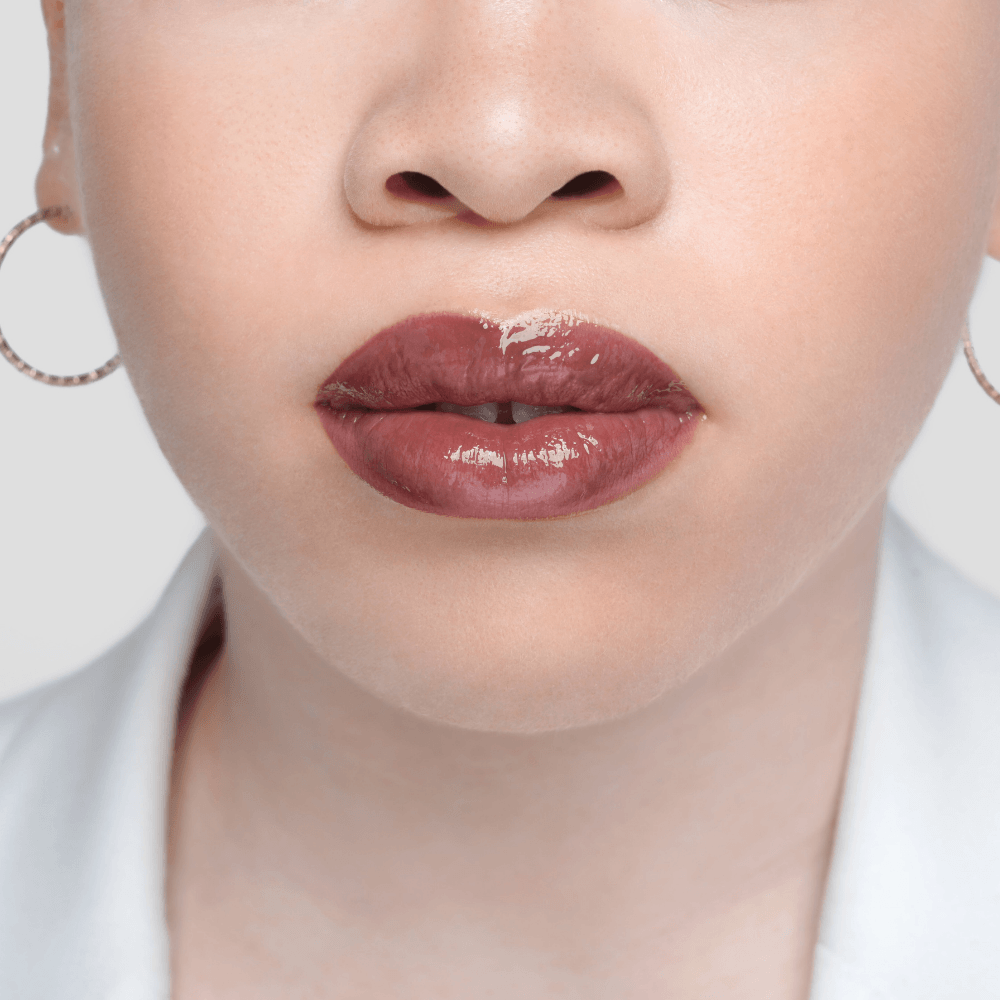 mouth albino woman lip gloss 50 Mwasi vertuous beauty